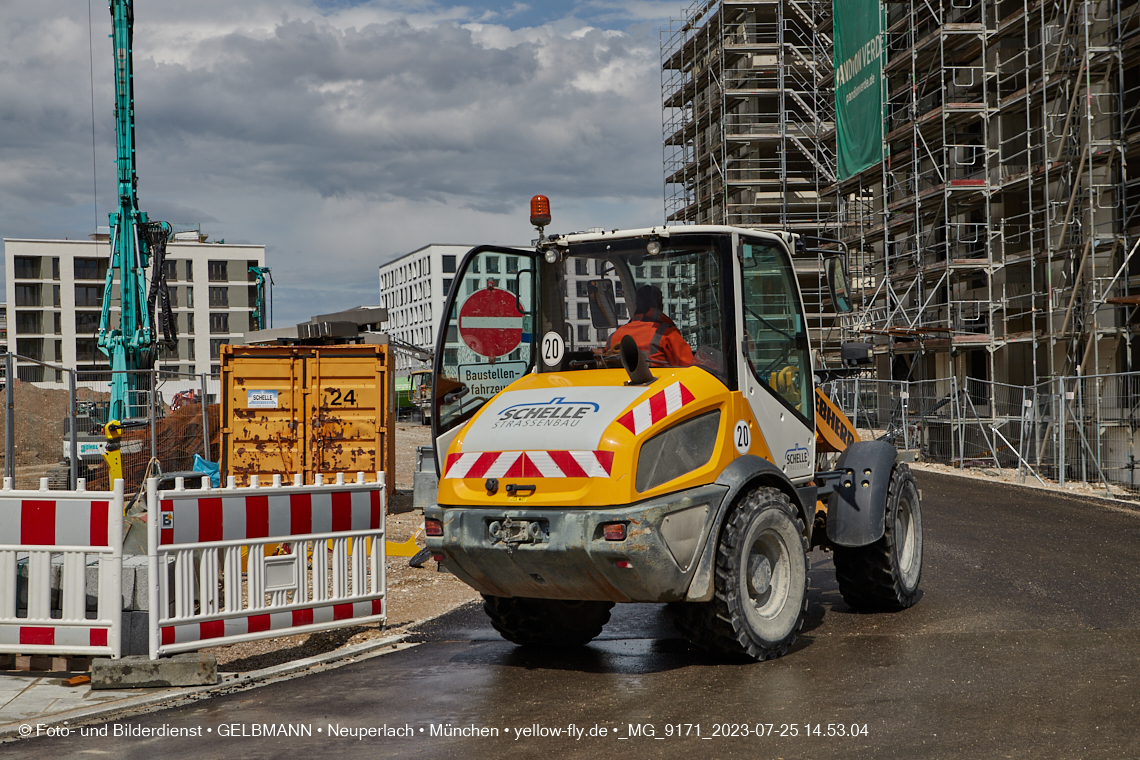 25.07.2023 - Rundgang im Alexisquartier in Neuperlach